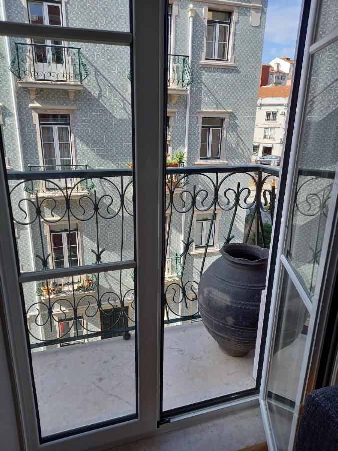 Charme Et Confort Au Coeur De Graca Lisbon Exterior photo