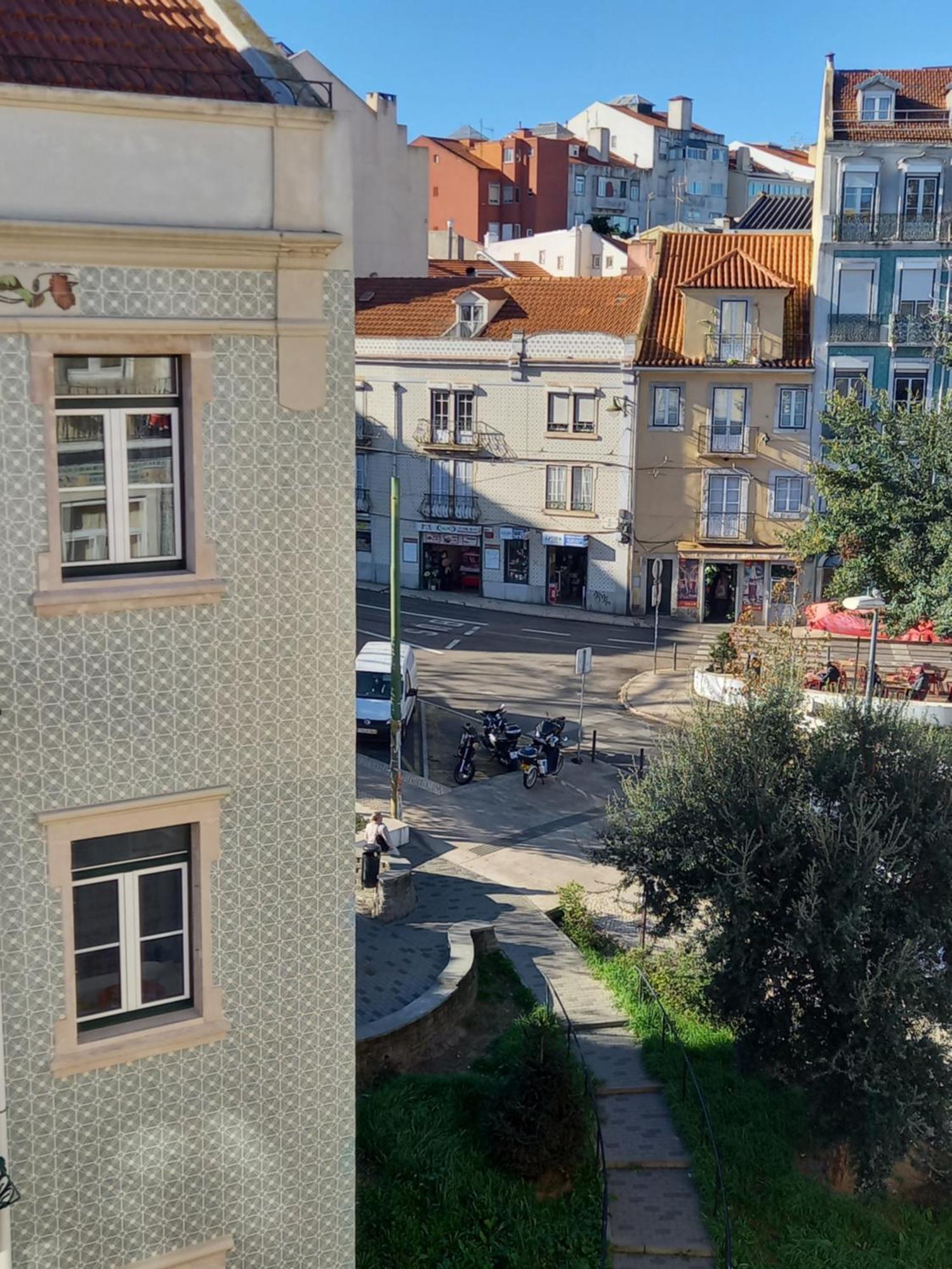 Charme Et Confort Au Coeur De Graca Lisbon Exterior photo